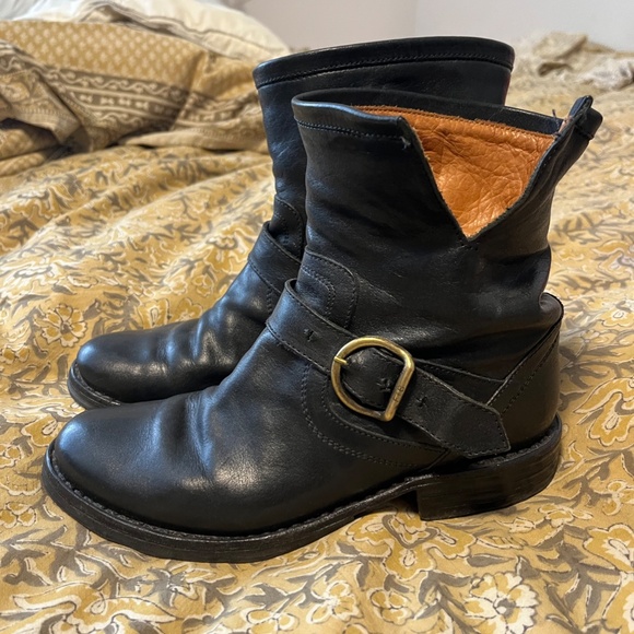 Fiorentini + Baker -- Eli Eternity - Picture 6 of 6